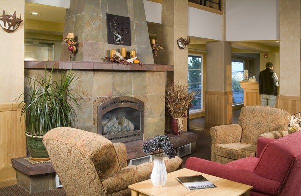 Inn at Cape Kiwanda lobby with fireplace and sitting areas